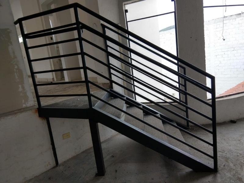 Escada metálica projeto