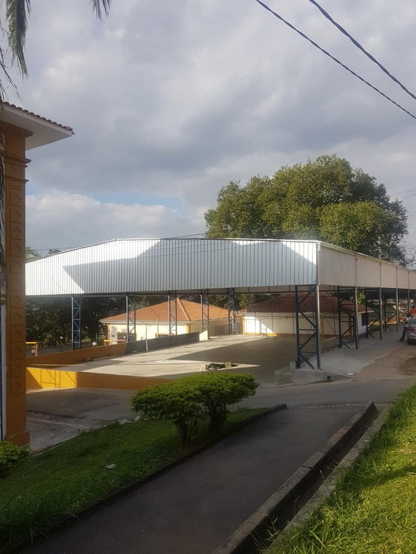 Cobertura para Quadras