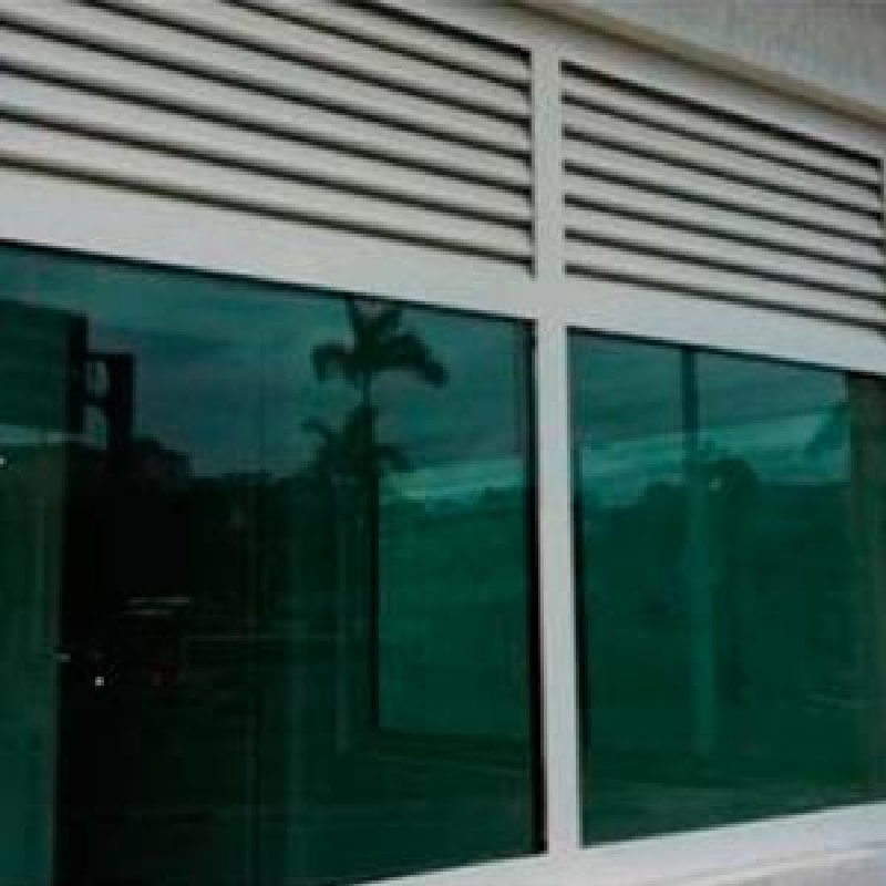 Janela blindada residencial