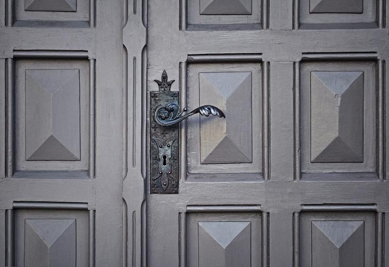 Porta blindada de entrada