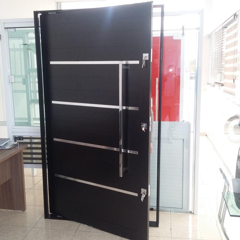 Porta blindada pivotante